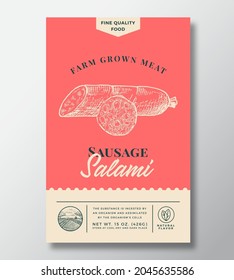 Bauernfleisch abstraktes Vektorverpackungsdesign oder -etikett. Modernes Typografie-Banner, handgezeichnet Salami Wurst Sketch Silhouette. Hintergrundlayout des Farbpapiers. Einzeln.