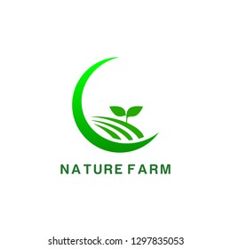 Farm logo template. Organic farm icon logo. Green nature farm logo. Leaf nature design