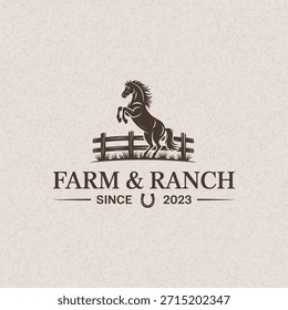 Logotipo de la granja y del rancho con un
Cría de caballos en silueta.