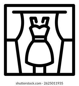 Ateliê de moda apresentando novo design de vestido no manequim no camarim