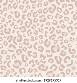 Fashion vector seamless pattern with leopard spots