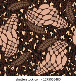Fashionable leopard, snake skin seamless pattern. Mix wild animal skin print. Trendy texture with brown, black and beige. Modern repeat illustration. Stylized spotted vector. For fashion, fabric, tile
