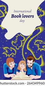 Pai, mãe e filha leem livro. Céu mágico estrelado com dinossauros. Dia Internacional dos Amantes do Livro. Modelo vertical. Ilustração vetorial.