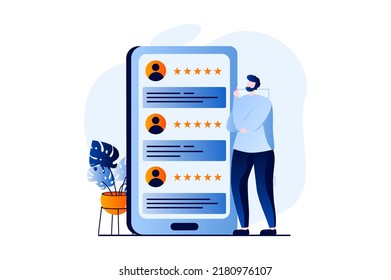 Concepto de página de comentarios con la escena de personas en diseño de dibujos animados planos. El hombre lee comentarios con estrellas de otros clientes y elige. Satisfacción del cliente. Historia visual de ilustración de vector para web
