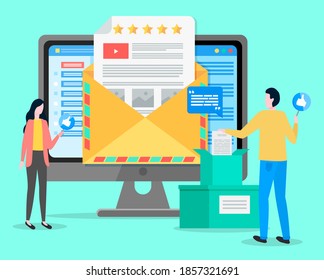 Comentarios a los usuarios clientes de sitios web, análisis de las demandas de los consumidores, estrellas de calificación, aumento de popularidad de las redes sociales, jóvenes con signos similares, cajas con cartas postales, análisis de las demandas de los consumidores