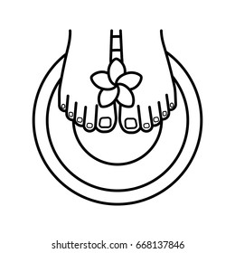 Icono lineal de cuidado de los pies. Ilustración de línea delgada. Pies de mujer con flor de plumería en el bol de spa. Símbolo de contorno. Dibujo de contorno aislado del vector