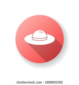 Icono de glifo de sombra larga de diseño plano rojo de sombrero femenino. Gorra de mujer con cinta adhesiva. Accesorio vintage de verano para protección solar. Vestir sombrero con paja de arco. Compras en línea. Ilustración de color RGB de silueta