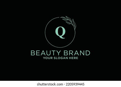 feminine floral letter Q. beautiful caligraphic monogram flourish leaf boutique logo vector template stock illustration
