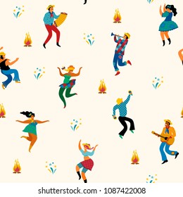 Festa Junina. Un vector sin fisuras con hombres y mujeres bailando con trajes brillantes.Fiesta latinoamericana, la fiesta de junio en Brasil.