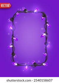 Navidades festivas Luces de cadena azul brillantes. Guirnalda realista de las decoraciones del año Nuevo 3d aislada en el fondo púrpura rico. Ilustración vectorial