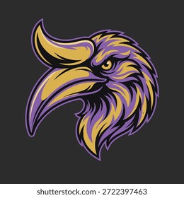 Cabeza de mascota de águila feroz con plumas púrpuras y doradas, pico afilado y ojos intensos, apta para Equipos deportivos o logotipos.