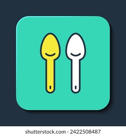 Gefüllte Umriss-Spoon-Symbol einzeln auf blauem Hintergrund. Kochutensilien. Farbzeichen. Türkisfarbener Quadrat-Button. Vektorgrafik