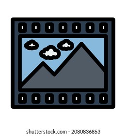 Icono de marco de película. Contorno de negrita editable con diseño de relleno de color. Ilustración vectorial.