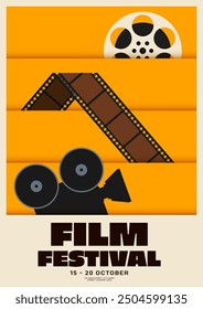 Film und Filmfestival Poster Design Vorlage Hintergrund mit Filmrolle, Filmstreifen, Retro-Kamera auf gelben Schichten getrennt dekoriert. Gestaltungselement für Flyer, Druck, Broschüre, Vektorgrafik