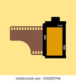 film roll cassette. simple trendy modern style round color flat design vector illustration. 35mm film canister. 135 mm photographic roll film. Analogue photography. Vintage manual camera