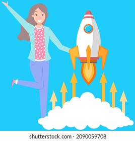 Activos financieros y cohetes listos para ser lanzados. Iniciar nuevo inicio, crear proyecto. Mujer parada cerca de la nave espacial, cohete como símbolo de la puesta en marcha. Idea creativa, concepto de proyecto empresarial
