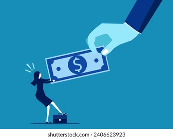 Problemas financieros, pagar la deuda. Empresaria tirando billetes en tira y afloja con mano grande