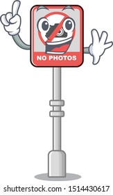 Finger no camera on edge mascot road
