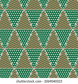 Árboles de flores en la nieve. Patrón retro geométrico de Navidad sin costura. Triángulo, punto, rayas verde y rojo fondo para el diseño de vacaciones de invierno