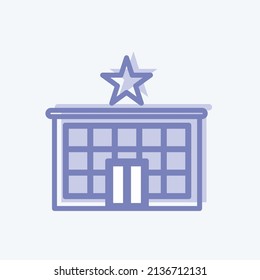 Icono de hotel de cinco estrellas en un estilo moderno de dos tonos aislado en un suave fondo azul