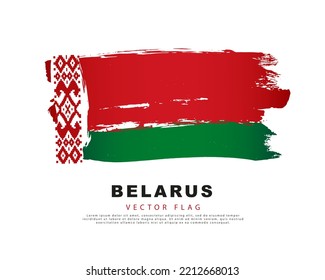 Bandera de Bielorrusia. Pinceladas rojas, blancas y verdes dibujadas a mano. Ilustración vectorial en un fondo blanco. Logo colorido de la bandera bielorrusa.