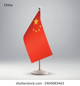 Bandera de China colgando en un puesto de bandera. Utilizable para la presentación en la cumbre o en la conferencia
