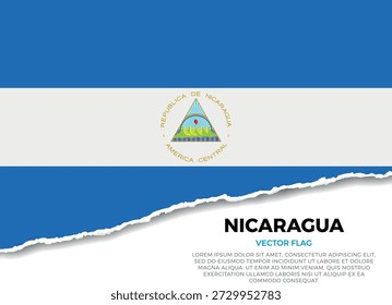 Bandera de Nicaragua. Efecto de borde de papel rasgado creativo sobre fondo transparente con irregularidades irregulares. Una apariencia tridimensional con sombras realistas, como si hubiera sido rasgada para revelar una superficie blanca debajo