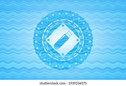 icono de la unidad flash dentro del emblema de la ola de agua. 