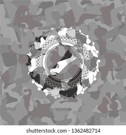 flashlight icon on grey camo pattern