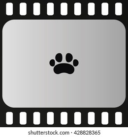 Flat animal paw.