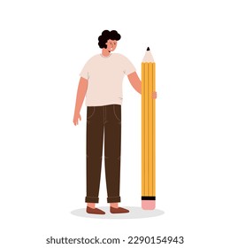 
Un estudiante de caricatura plana está parado y sosteniendo un lápiz grande. Lápiz plano de educación de caracteres.