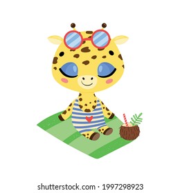 Doodle plano lindo dibujo animado de verano girafa para tomar el sol en la playa. Animales de la selva tropical