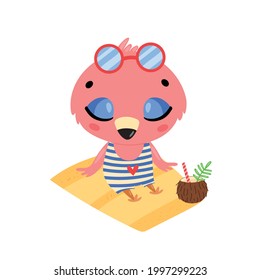 Doodle plano lindo dibujo animado verano flamingo tomar el sol en la playa. Animales de la selva tropical