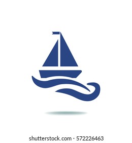 Icono plano. El barco flota sobre las olas. Barco de vela en el agua.