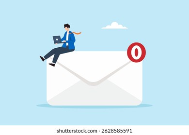 Ilustração plana de empresário trabalhando com notebook em envelope de e-mail selo de notificação zero eficiência de gerenciamento de caixa de entrada produtividade digital e categorização de informações
