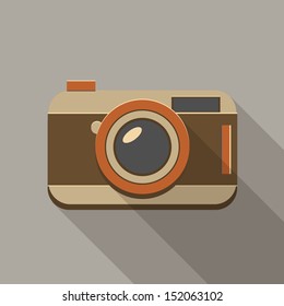 Flat long shadow vintage camera icon