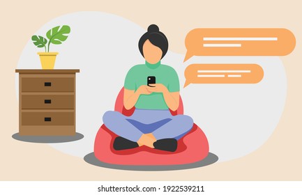 Flache Cartoon-Figur-Frau mit Smartphone auf Sofa, Vektorgrafik. Casual Frau entspannen auf rotem Sofa und surfen in sozialen Medien auf dem Handy.