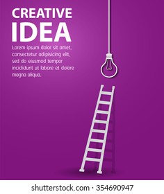 Conceito infográfico de lâmpada de inovação de ideia moderna de estilo plano. Ilustração web conceitual de homem de negócios mão segurando lâmpada. Escada para a ideia. Conceito de competição de design minimalista de vetor. Criativo