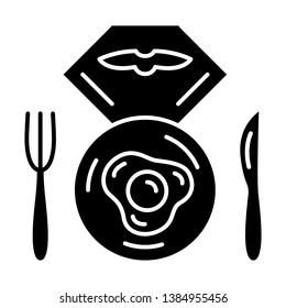 Flight breakfast glyph icon. Fried egg on plate. Airplane food. Cutlery. Plane lunch. Jet menu. Aviation service. Airline facilities. Silhouette symbol. Negative space. Vector isolated illustration