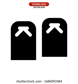 flip flops icon or logo isolated sign symbol vector illustration - high quality black style vector icons
