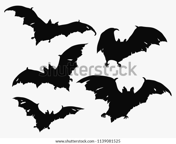 コウモリの群れ 羽が切れたコウモリの黒いシルエットのセット バットゾンビのコレクション ハロウィーンの怪物のイラスト 夜の生き物の絵 空飛ぶ悪魔 タトゥー のベクター画像素材 ロイヤリティフリー