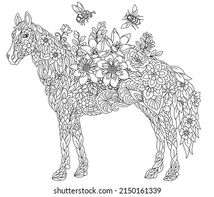 página Floral de libros de colorantes para adultos. Caballo de cuento de hadas. Animal etéreo compuesto de flores, hojas y abejas. 