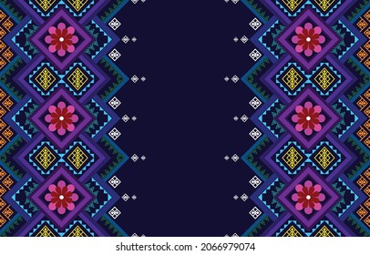 Diseño de patrones étnicos florales. Moqueta de tela azteca mandala adorno boho chevron decoración textil papel de pared. Antecedentes del vector tradicional del bordado del pavo tribal africano indio.