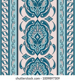 Borde transparente de nafta floral indian paisley. Ornamento étnico de flores antiguas para tela de bandana de pañuelo de batik. Diseño folclórico oriental para alfombras persas, tela de trapo mujer, manta, ropa.