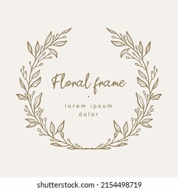 Marco de laurel floral. Plantilla de logotipo con ramas y hojas. Ilustración de vectores de moda botánica dibujada a mano para las etiquetas, 
identidad de negocio de marca, invitación de boda 