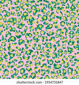 Floral leo seamless repeat pattern. Ditsy daisy animal all over print with pink background.