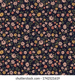 Patrón floral. Bellas flores sobre fondo azul oscuro. Impresión con flores de color naranja pálido y amarillo. Impresión Ditsy. Textura vectorial sin inconvenientes. Ramo de primavera.
