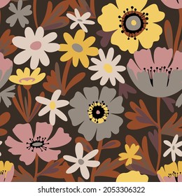 Floral seamless pattern made of blossom meadow plants and field flowers and daisies. Hand drawn botanical background in trendy flat style. Cartoon drawing. Simple nature motif with flat retro design.
