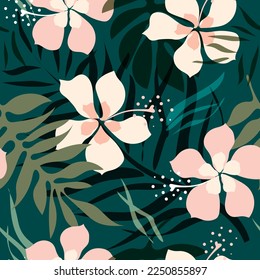 Patrón floral sin fisuras. Diseño exótico moderno para textiles. Hojas verdes tropicales y flores de hibisco rosa sobre un fondo oscuro. Vector.