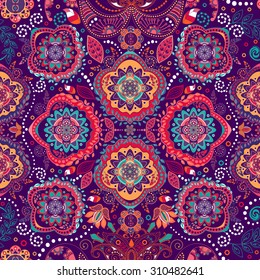 Floral seamless pattern in paisley style